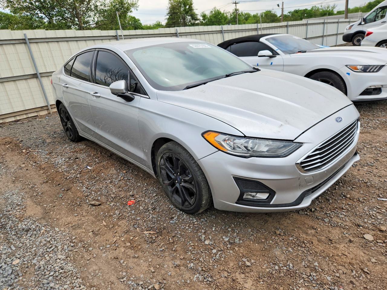 2019 Ford Fusion Se - Фото 4