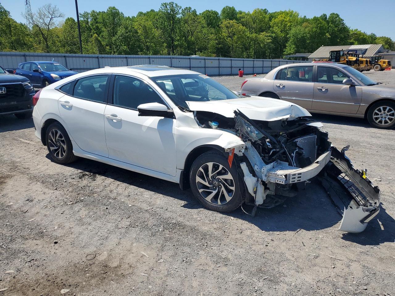 2018 Honda Civic Ex - Image 4