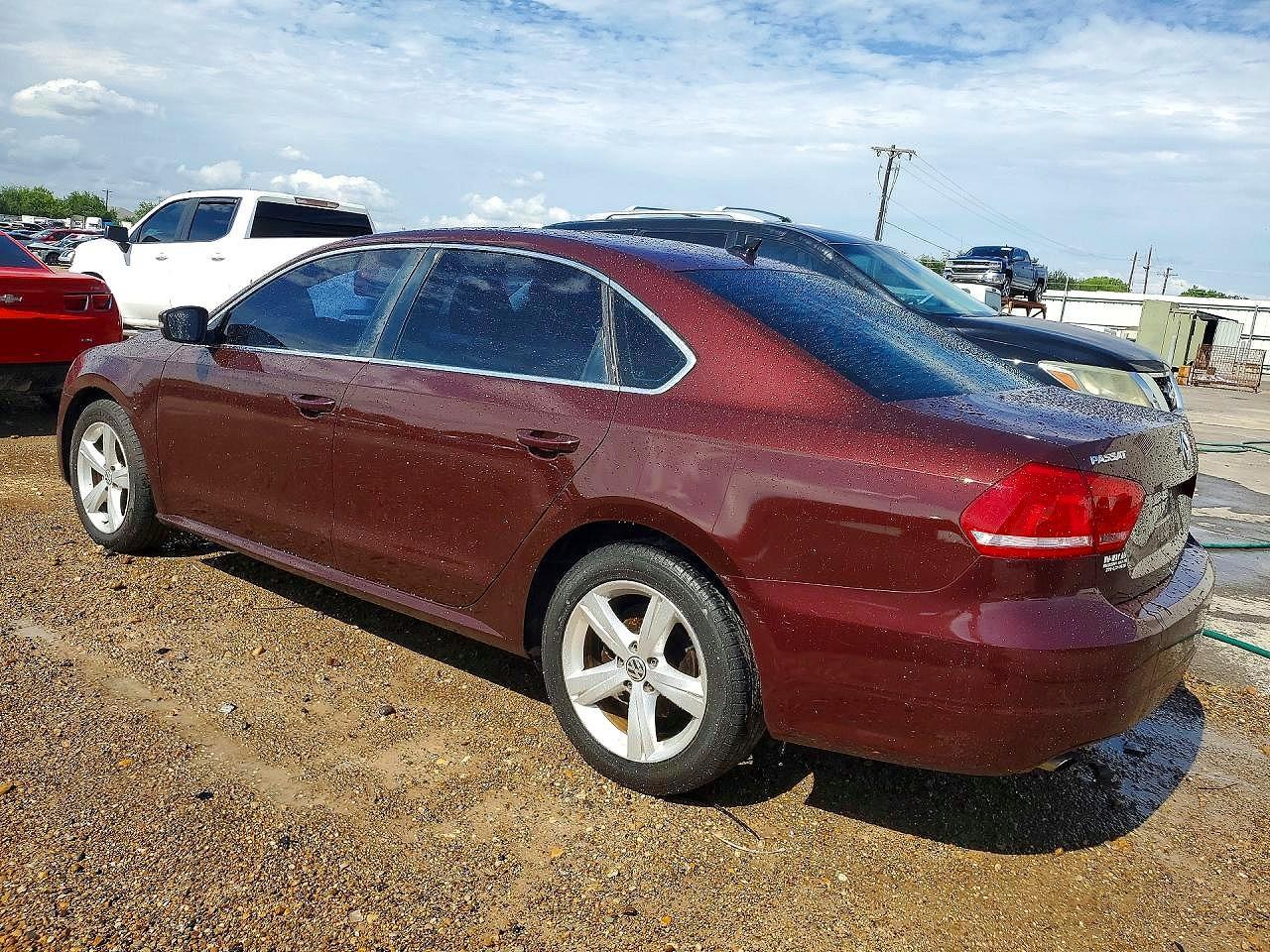 2014 Volkswagen Passat S - Image 2