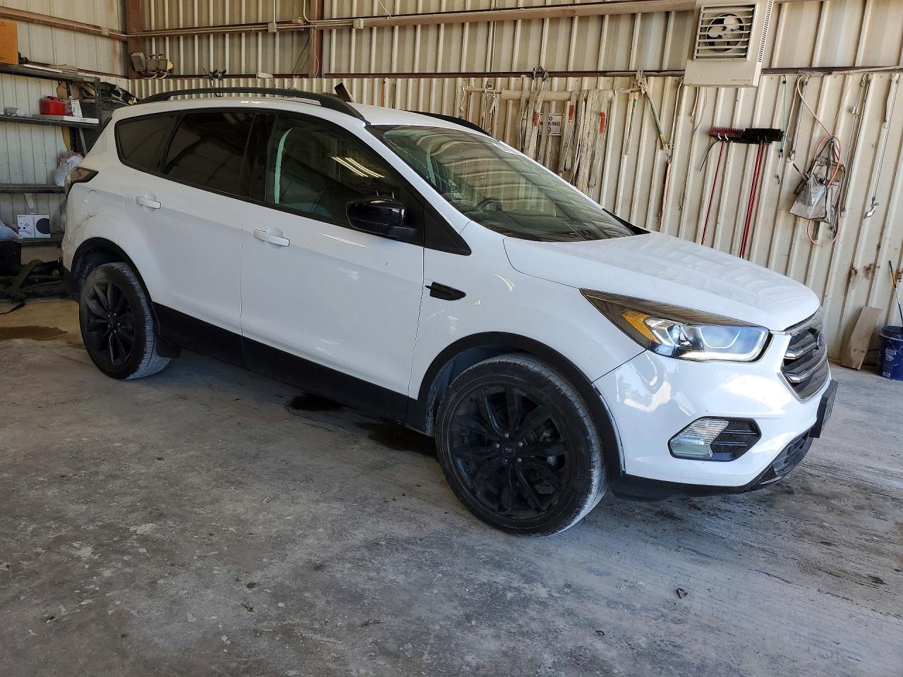 2018 Ford Escape Se - Фото 4