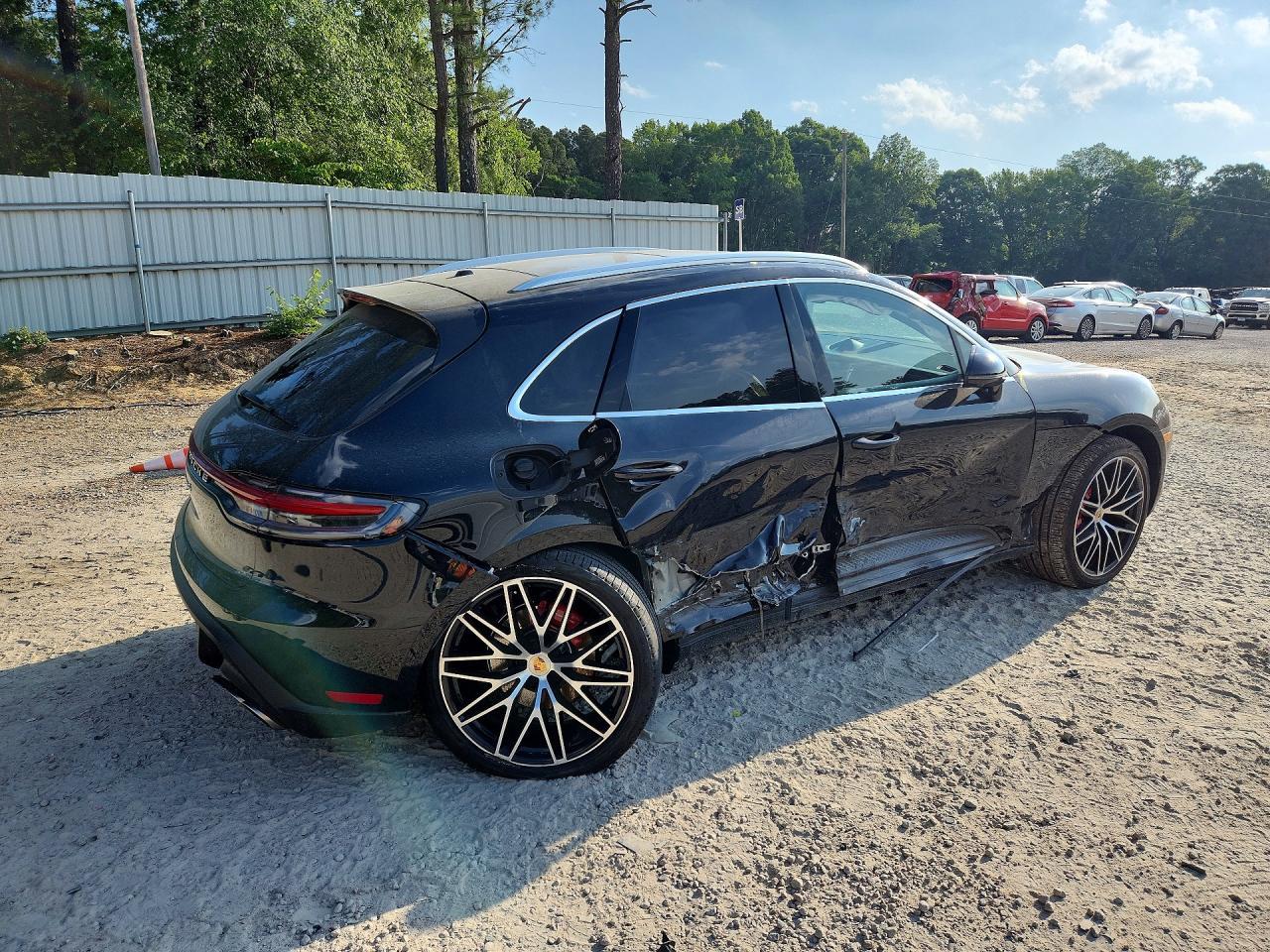 2025 Porsche Macan S - Фото 3