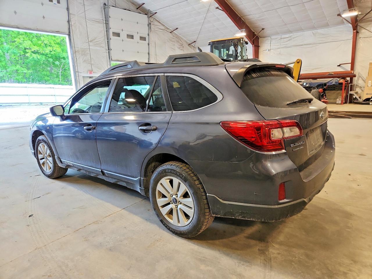2015 Subaru Outback 2.5I Premium - Image 2