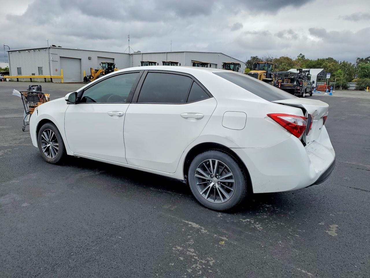 2016 Toyota Corolla Le Plus - Фото 2