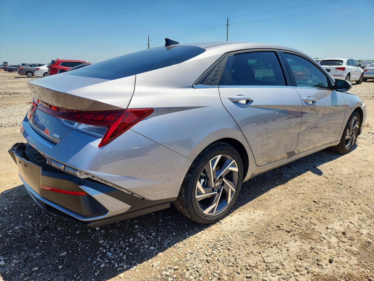 2026 Hyundai Elantra Limited - Фото 3