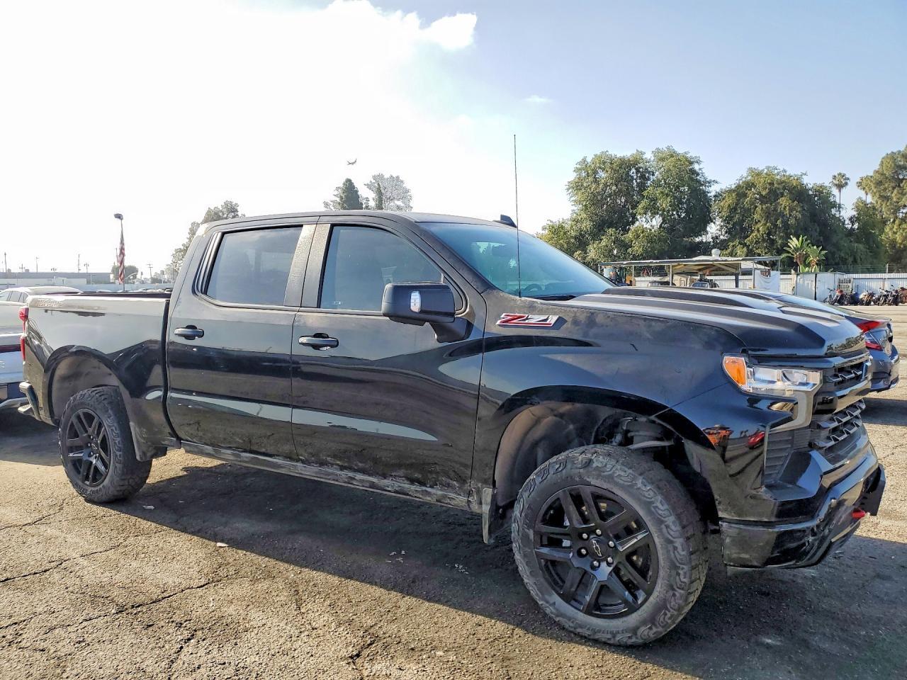 2024 Chevrolet Silverado K1500 Lt Trail Boss - Image 4