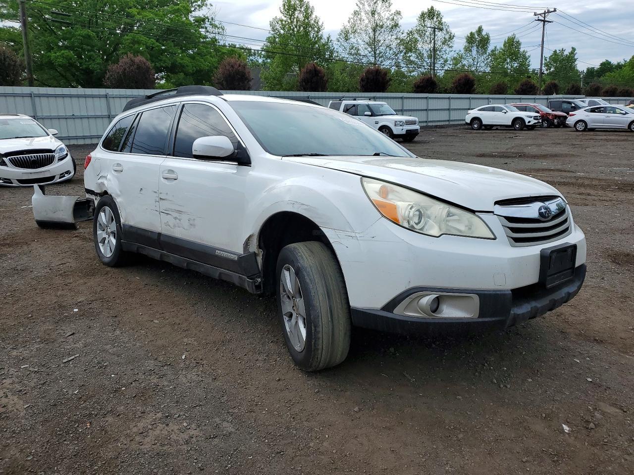 2011 Subaru Outback 2.5I Premium - Image 4
