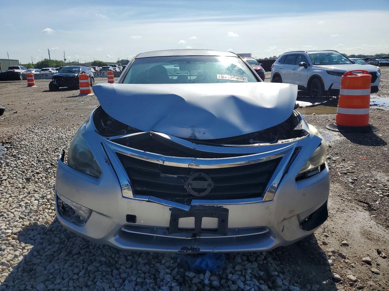 2013 Nissan Altima 2.5 - Image 5