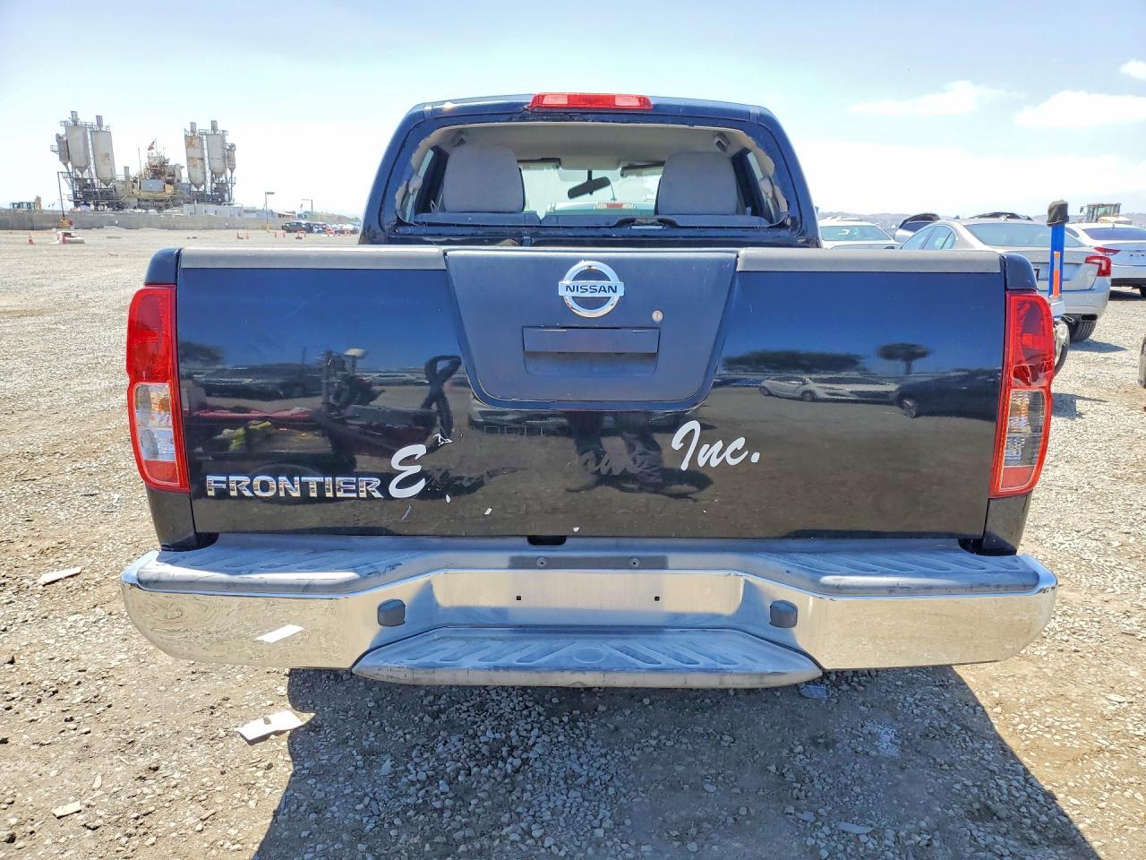 2012 Nissan Frontier S - Image 6