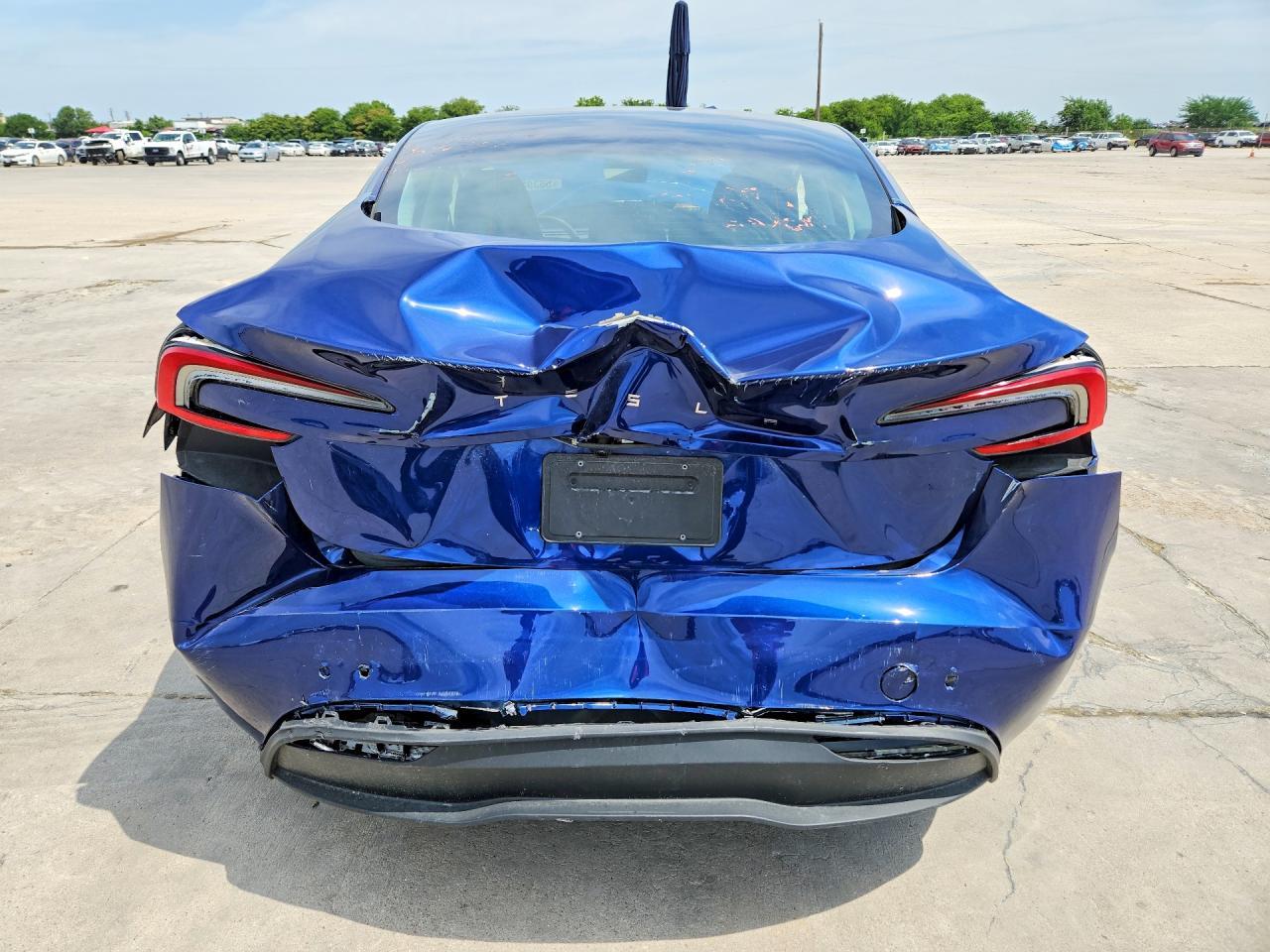 2025 Tesla Model 3 - Image 6