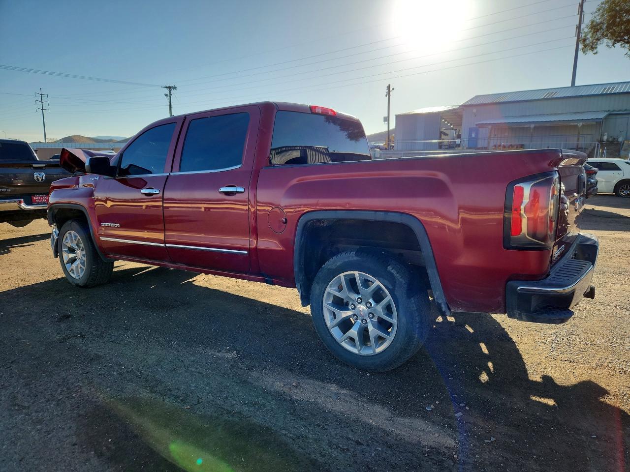 2018 GMC Sierra K1500 Slt - Image 2