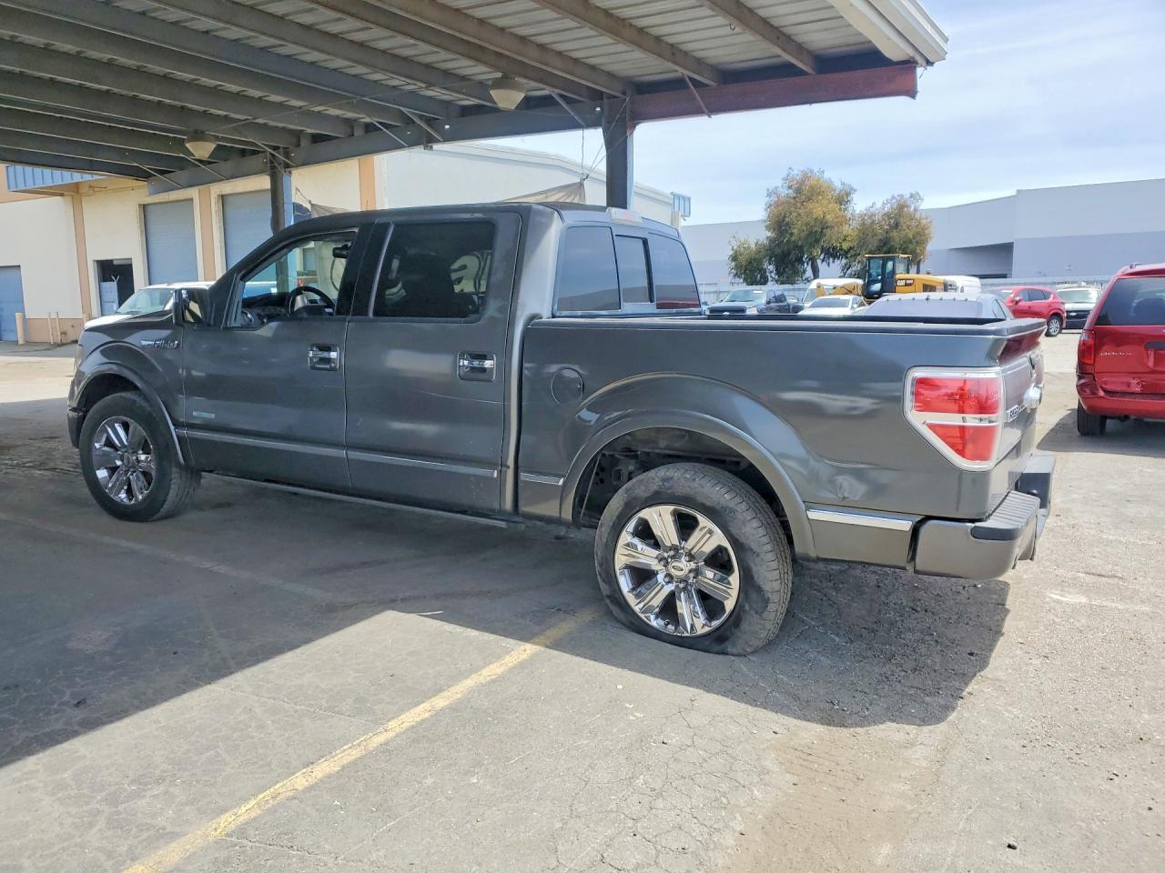 2011 Ford F150 Supercrew - Фото 2