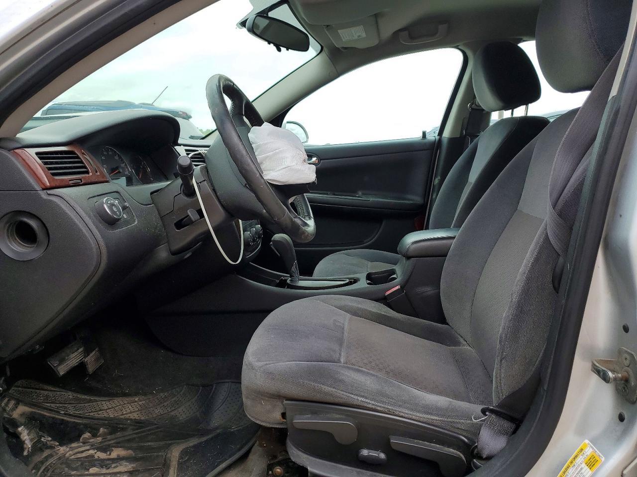 2010 Chevrolet Impala Lt - Image 7