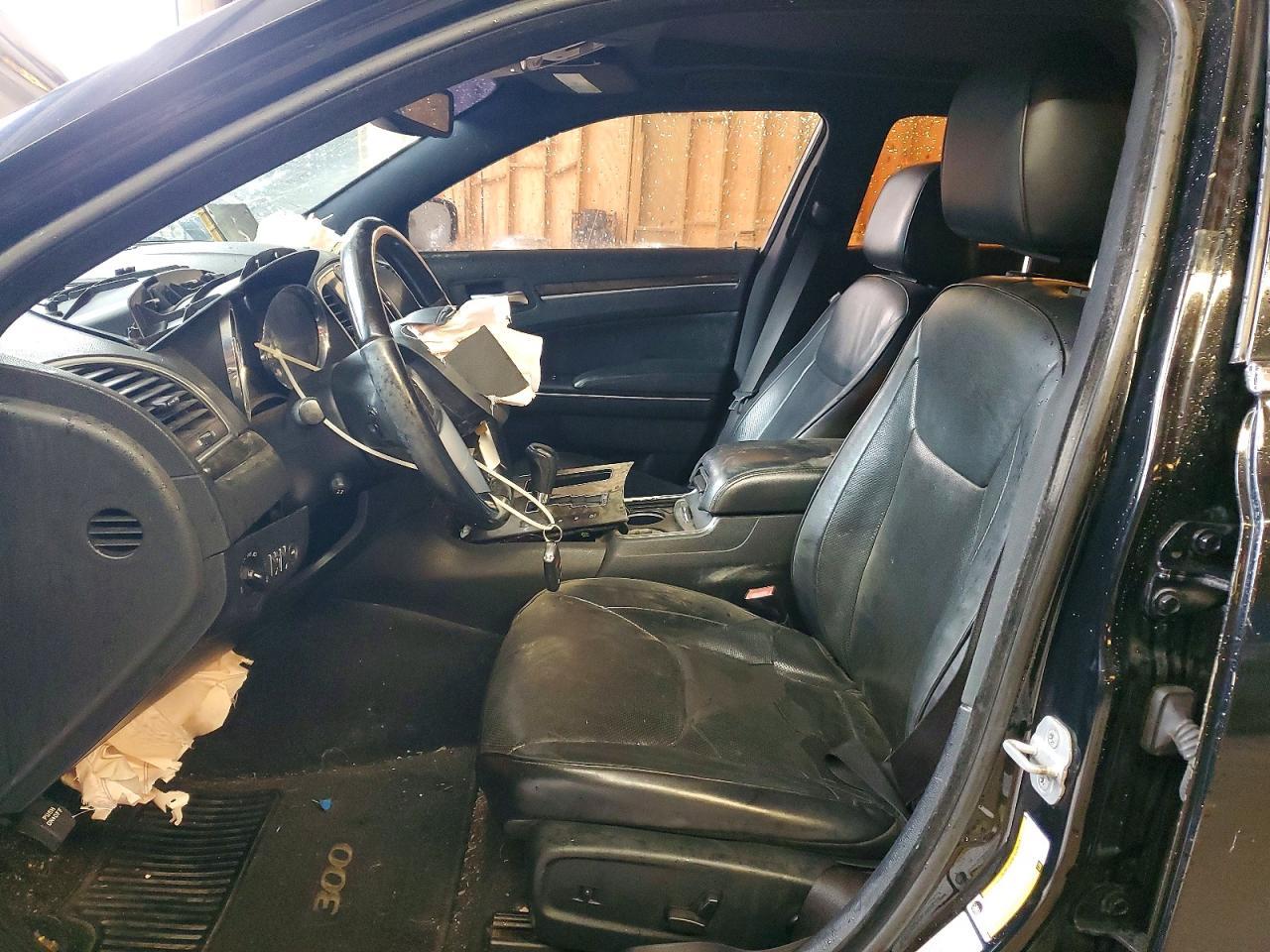 2012 Chrysler 300C - Фото 7