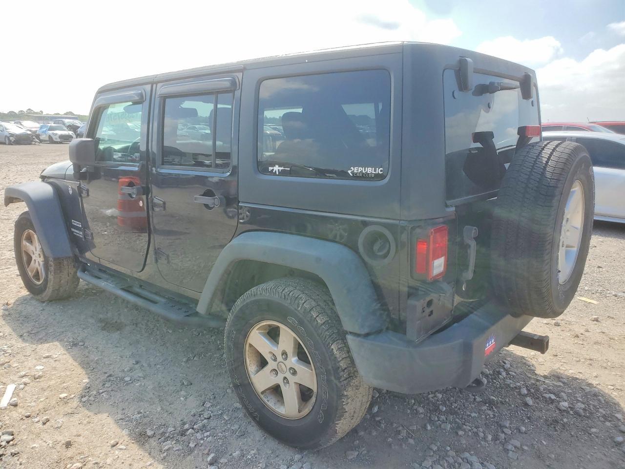 2016 Jeep Wrangler Unlimited Sport - Фото 2