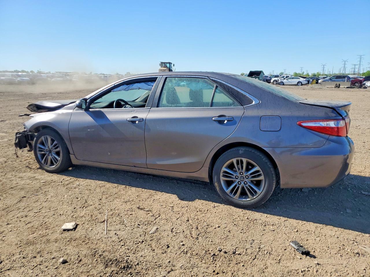 2017 Toyota Camry Se - Image 2
