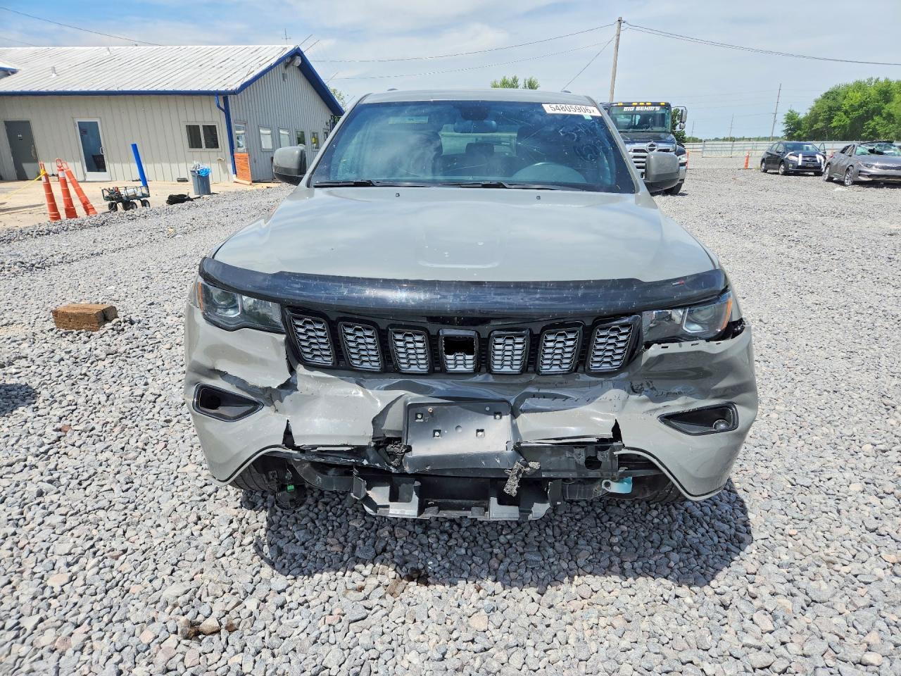 2021 Jeep Grand Cherokee Laredo - Image 5