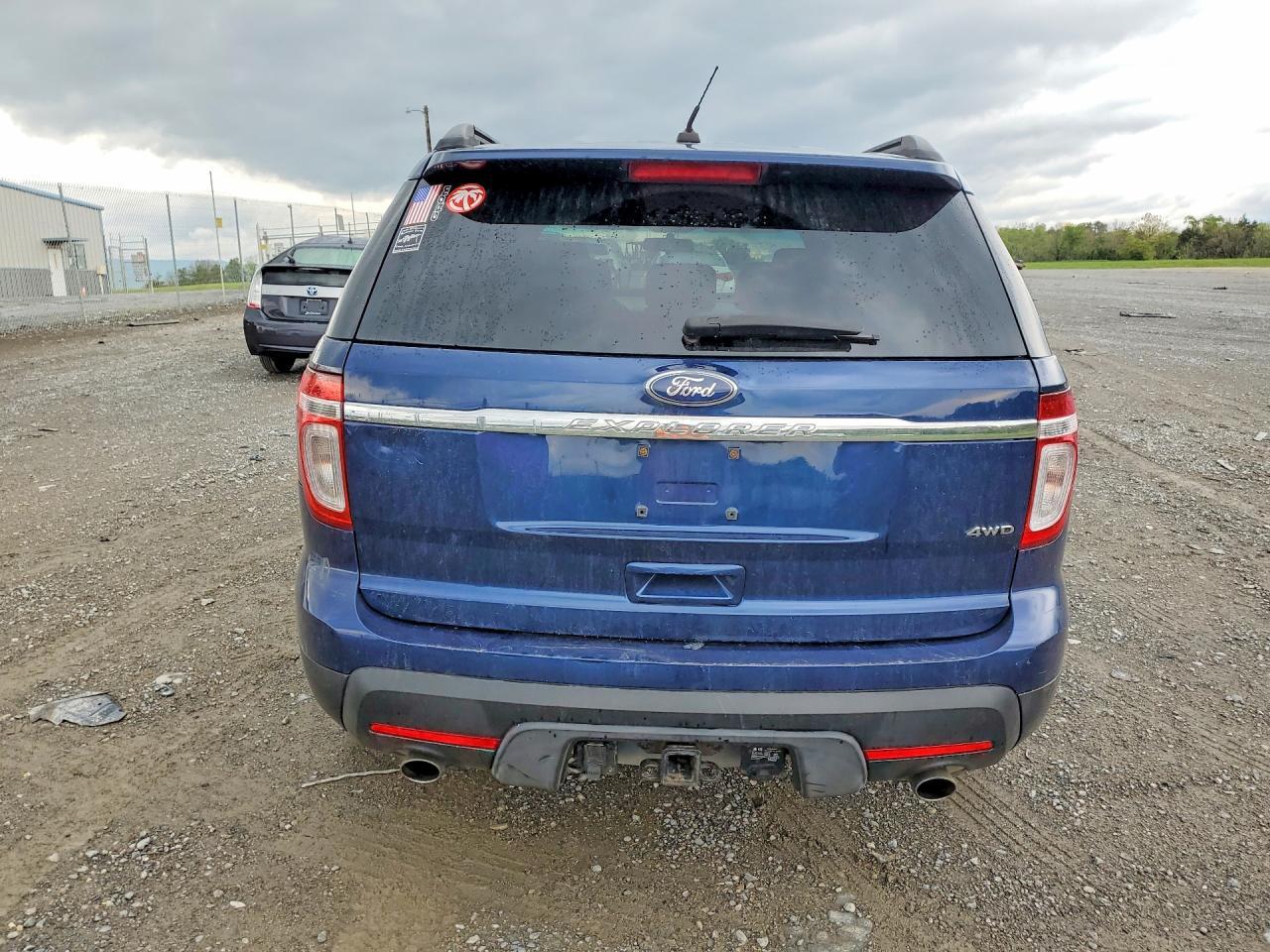 2012 Ford Explorer - Image 6