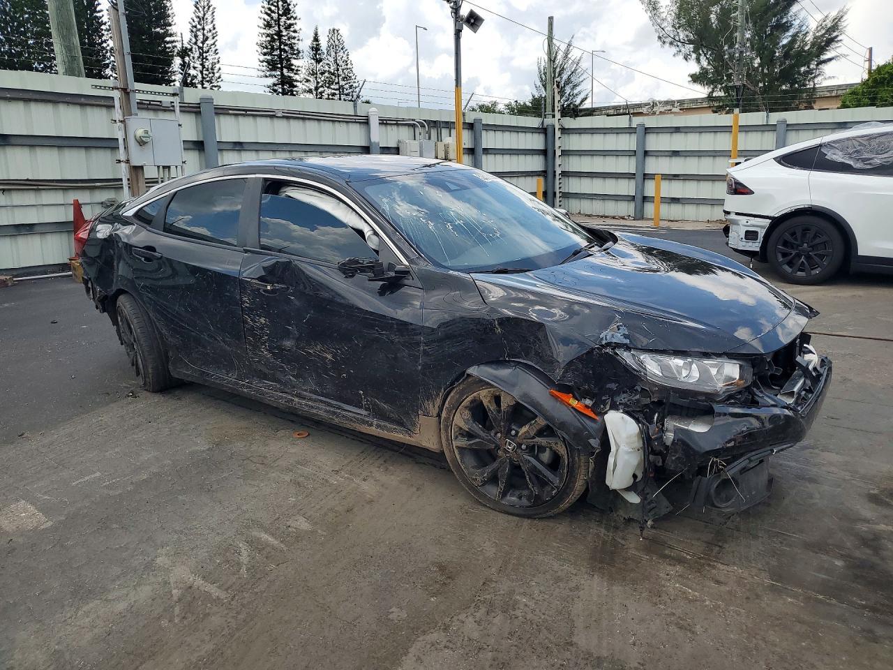 2019 Honda Civic Sport - Фото 4