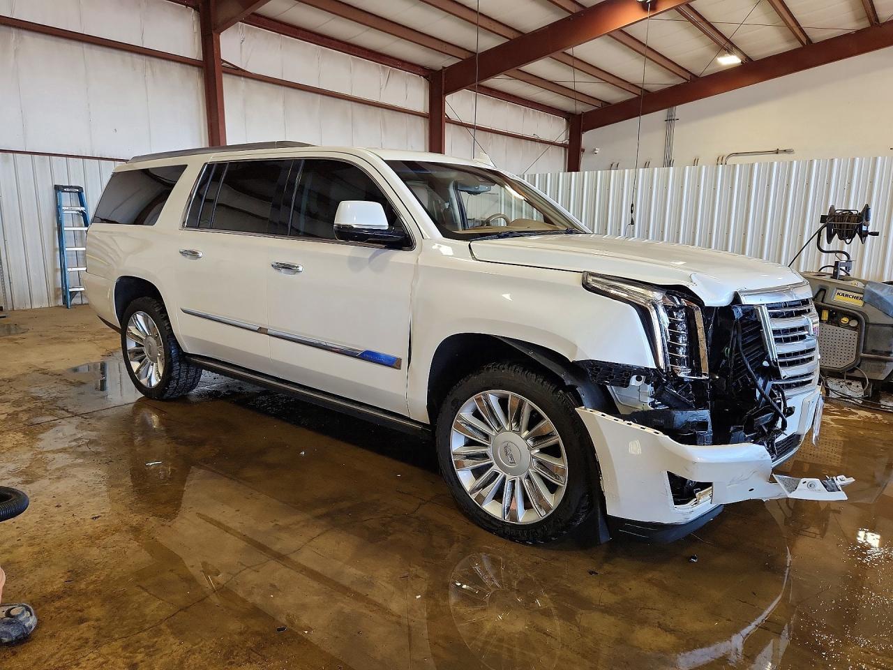 2016 Cadillac Escalade Esv Platinum - Image 4