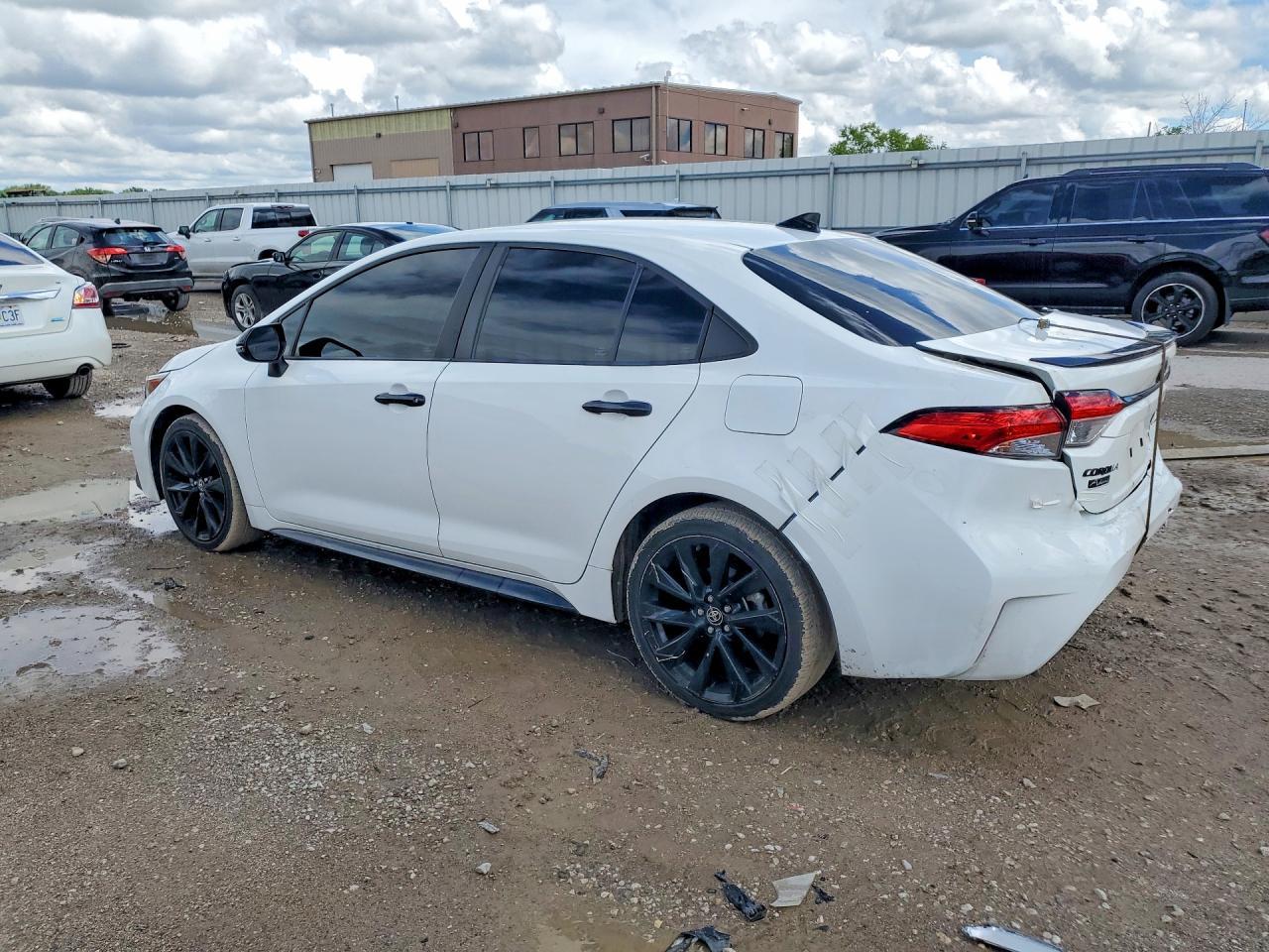 2021 Toyota Corolla Se Nightshade Edition - Image 2