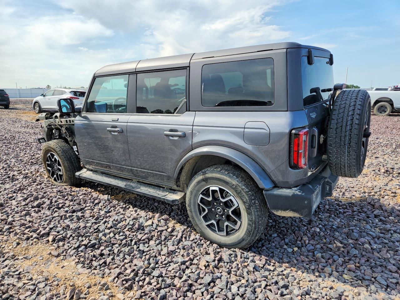 2023 Ford Bronco Base - Фото 2