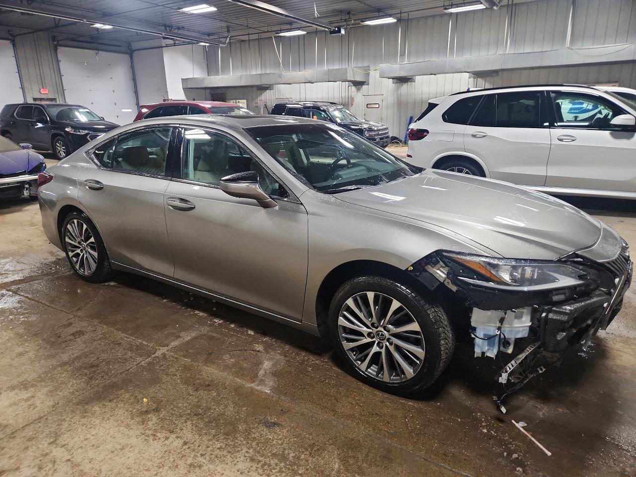 2020 Lexus Es 350 - Фото 4