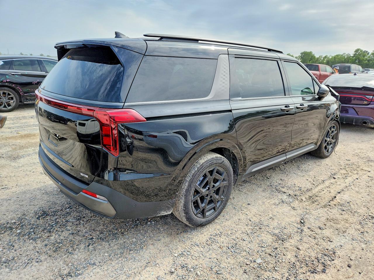2026 Kia Carnival Hybrid Sx - Image 3