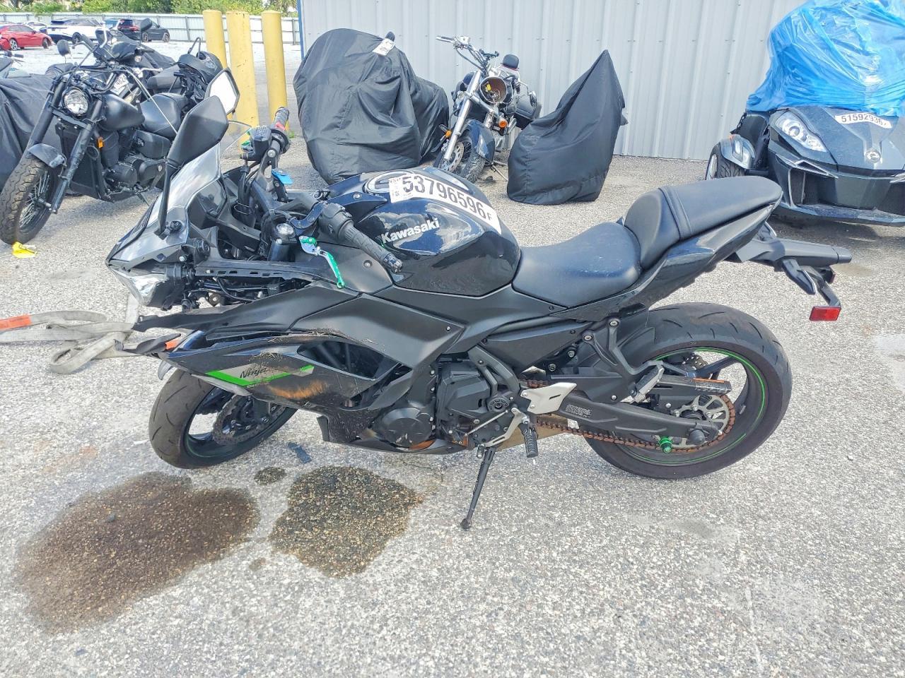 2025 Kawasaki Ex650 - Фото 3