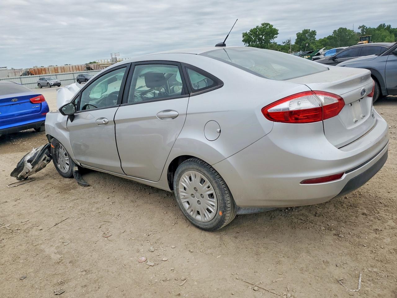 2019 Ford Fiesta S - Image 2