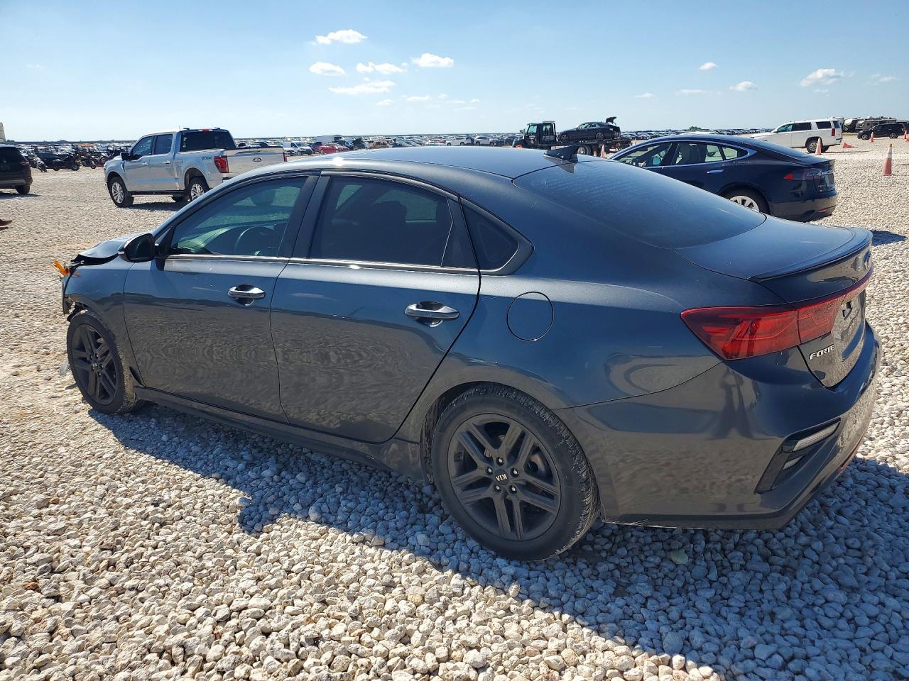 2020 Kia Forte Gt Line - Фото 2