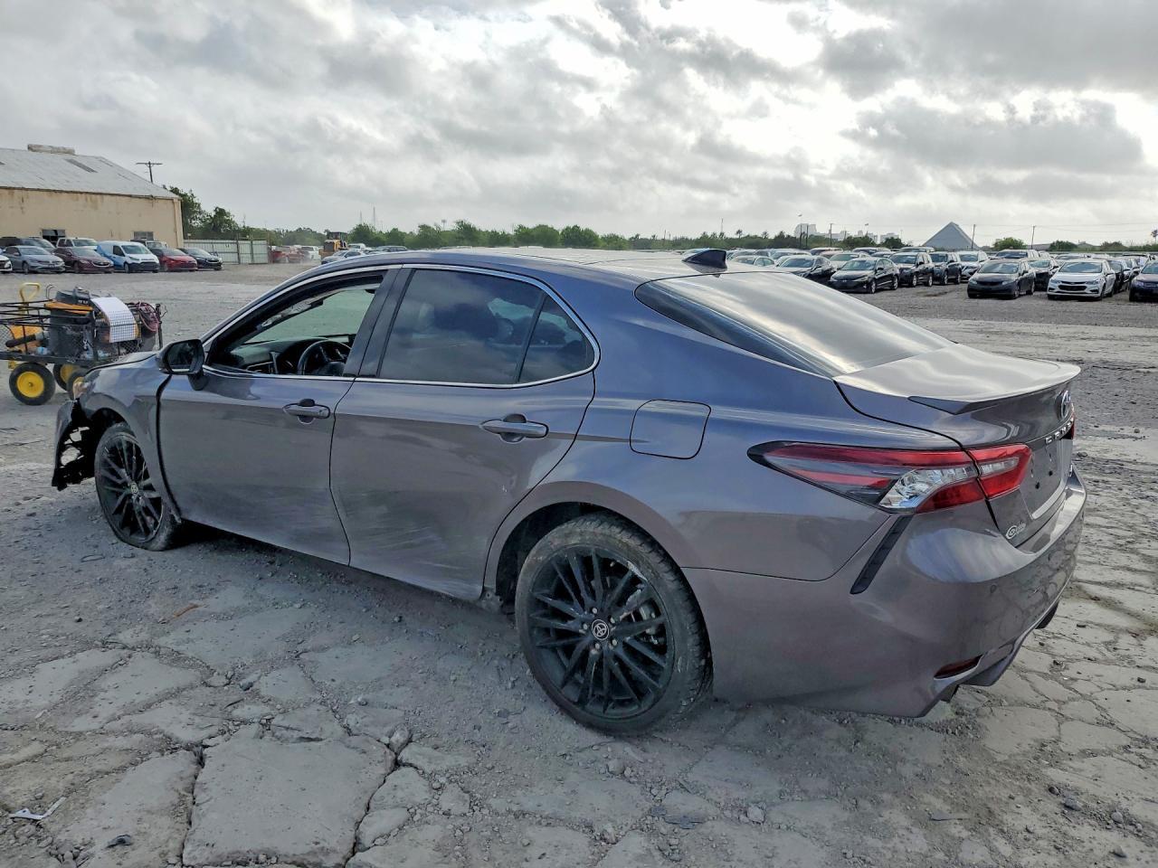 2024 Toyota Camry Xse V6 - Фото 2