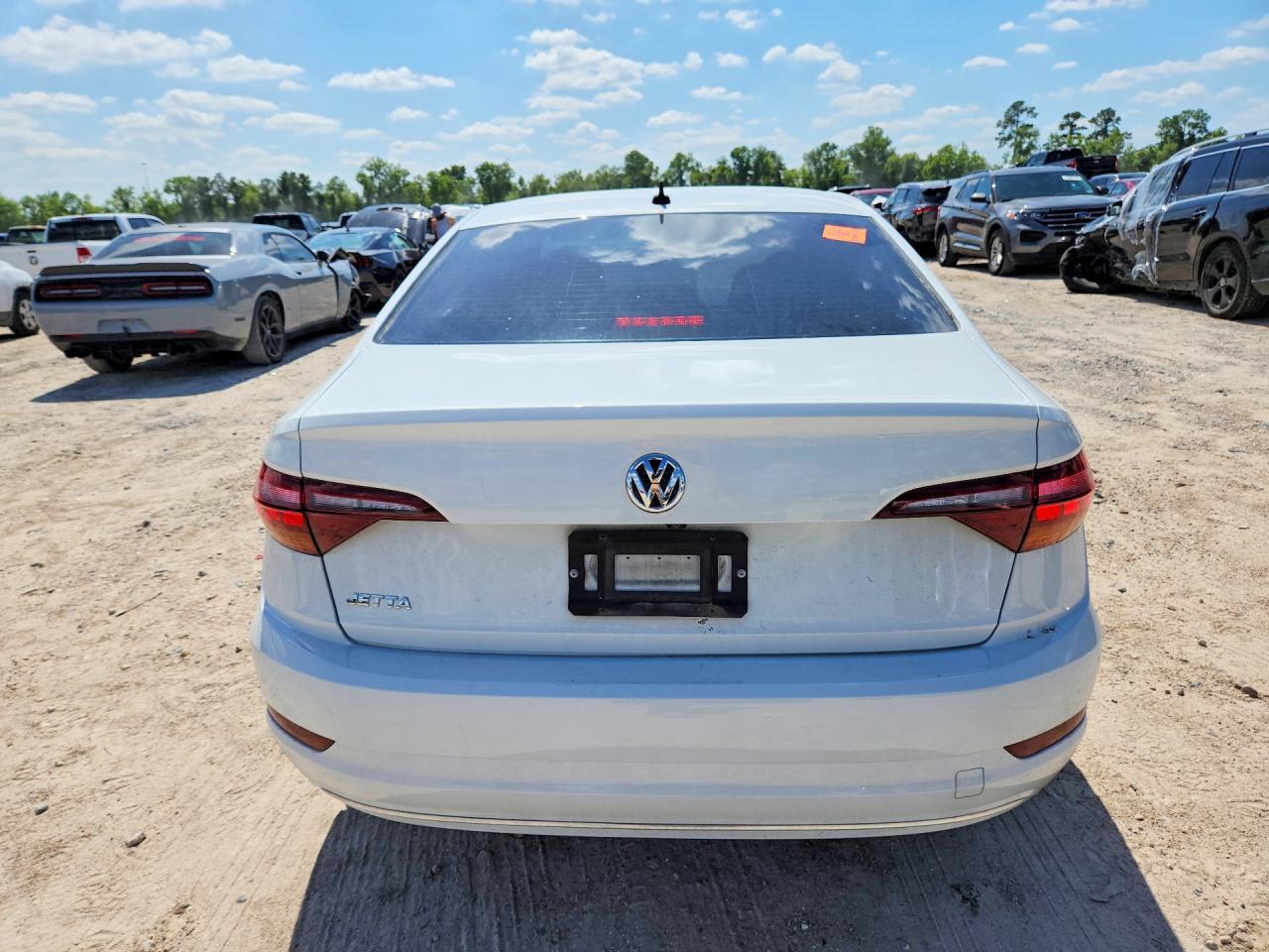 2019 Volkswagen Jetta S - Фото 6