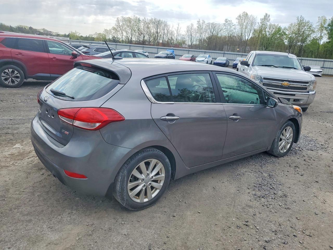 2015 Kia Forte - Фото 3