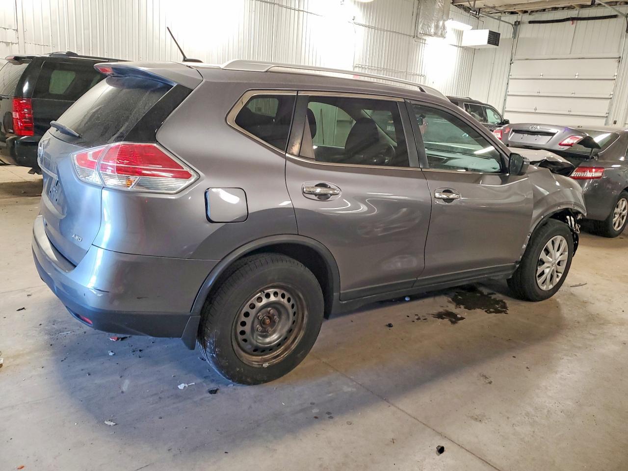 2016 Nissan Rogue S - Image 3