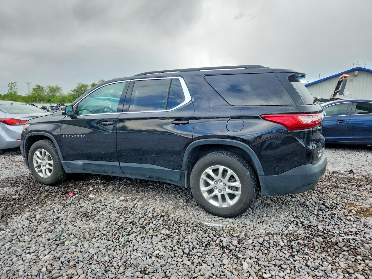 2021 Chevrolet Traverse Lt - Фото 2