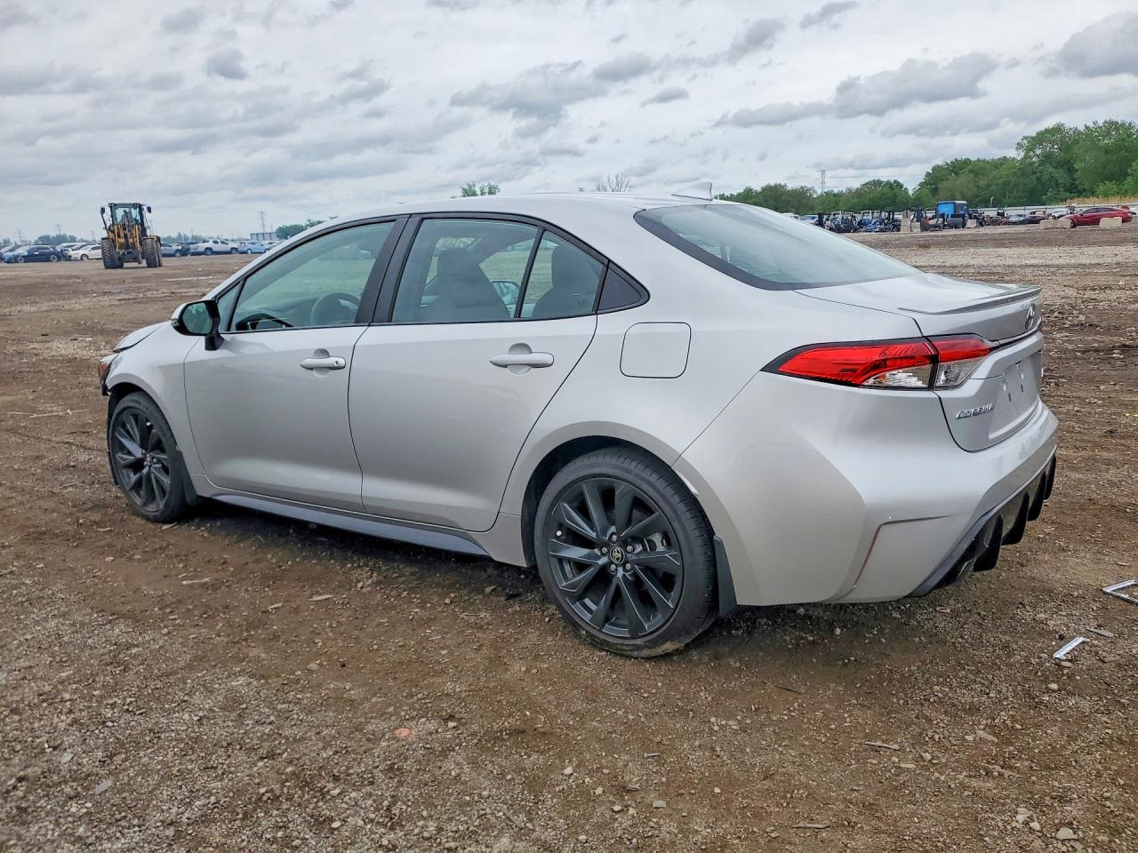 2024 Toyota Corolla Se - Фото 2