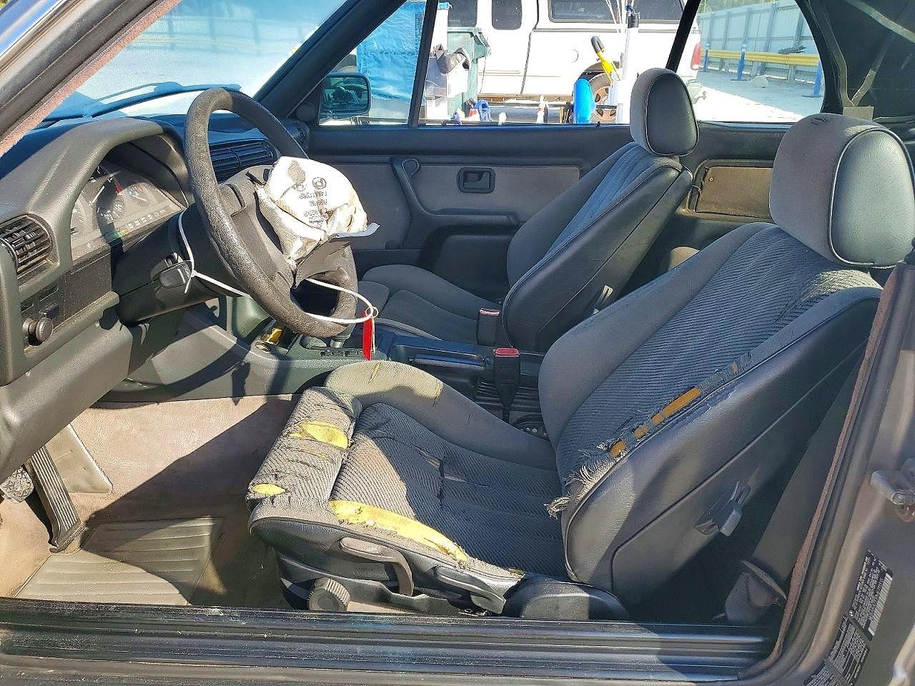 1991 BMW 318 I - Фото 7