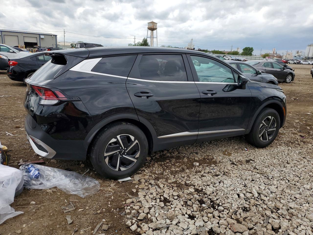 2023 Kia Sportage Lx - Image 3