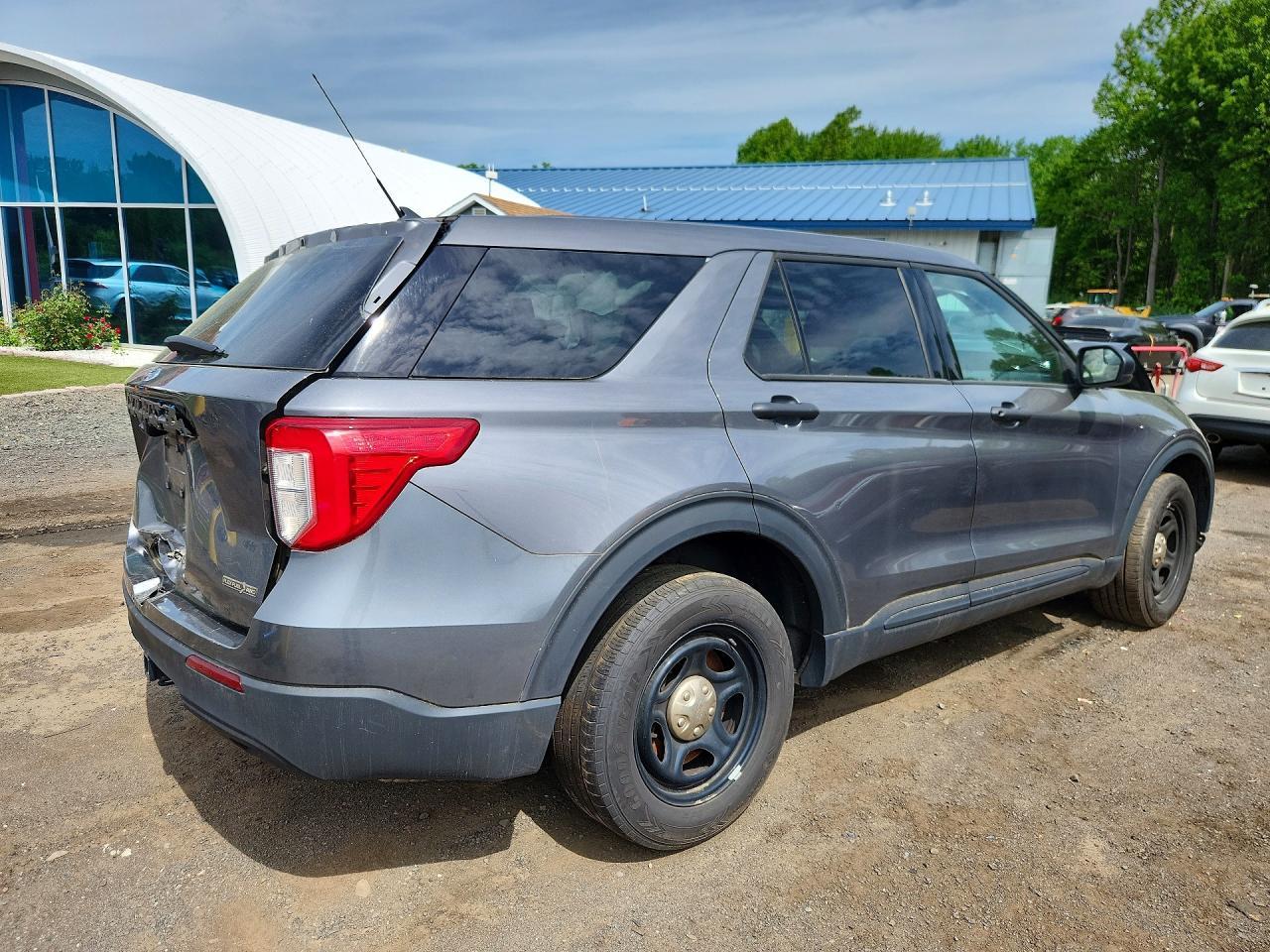 2023 Ford Explorer Police Interceptor - Image 3