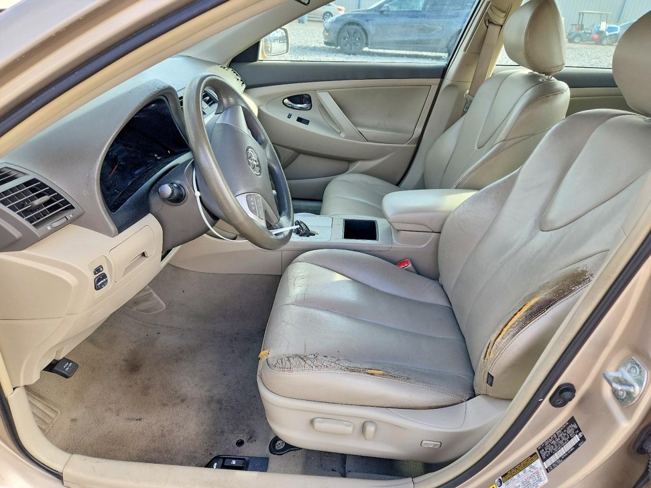 2007 Toyota Camry Le - Image 7