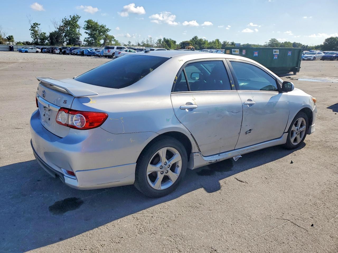2011 Toyota Corolla S - Фото 3