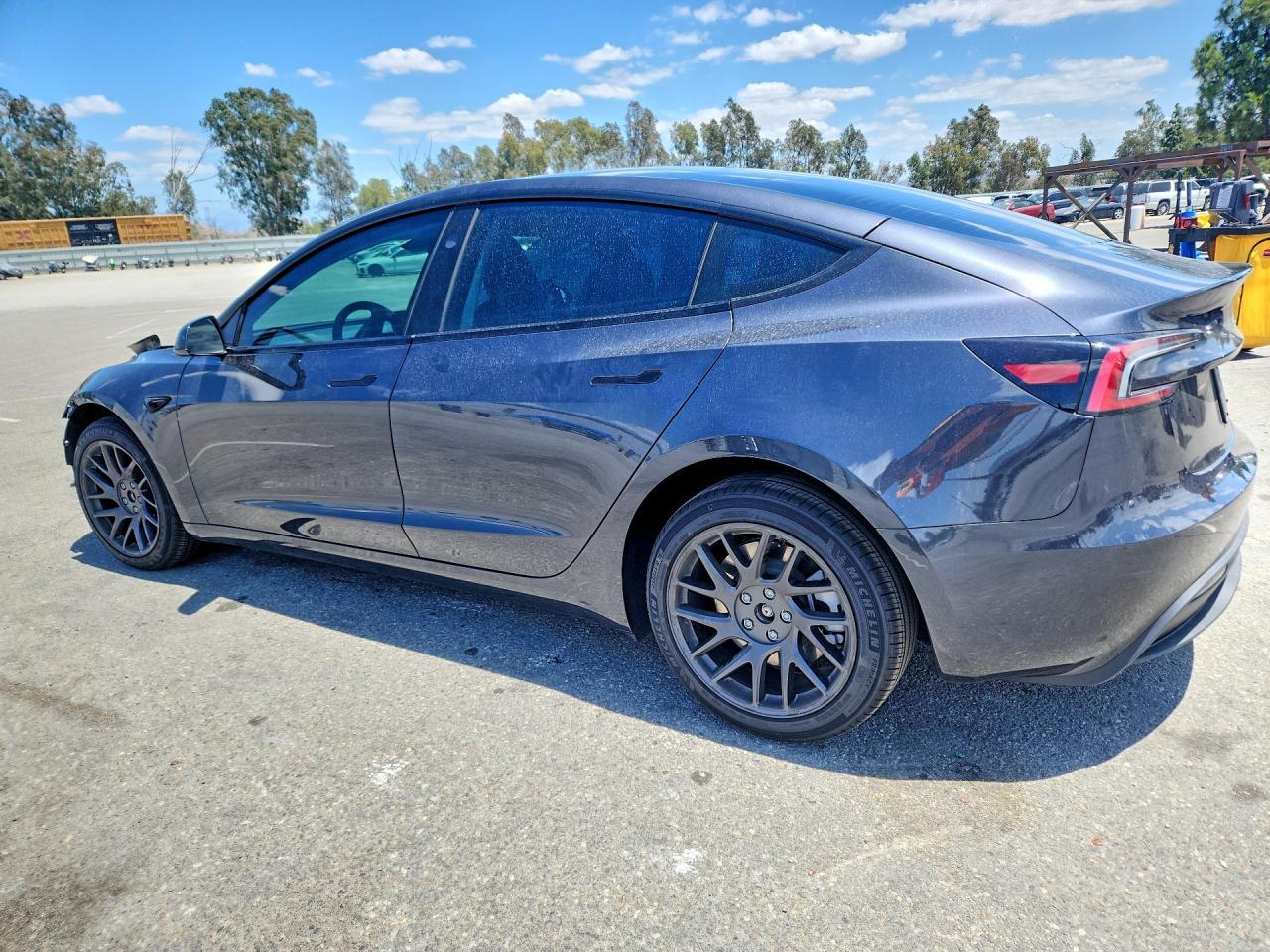 2025 Tesla Model 3 - Image 2