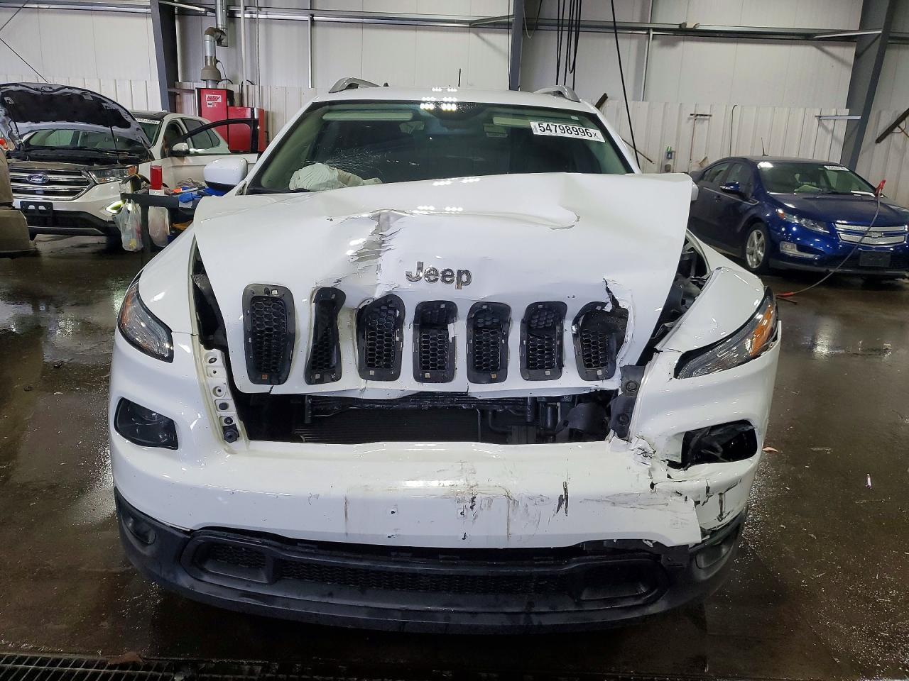 2016 Jeep Cherokee Latitude - Image 5