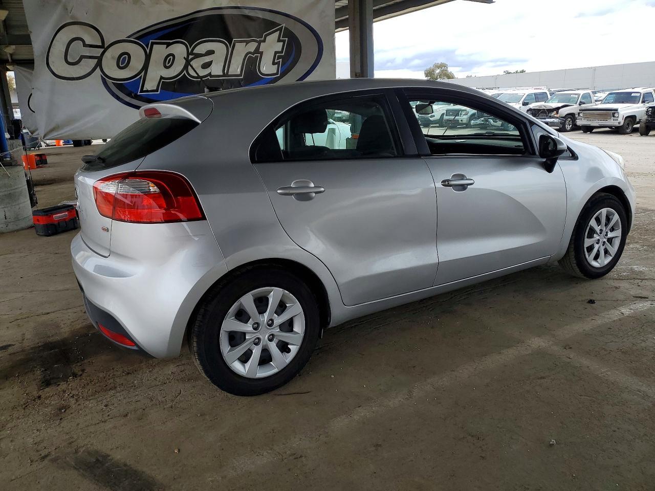 2015 Kia Rio Lx - Фото 3