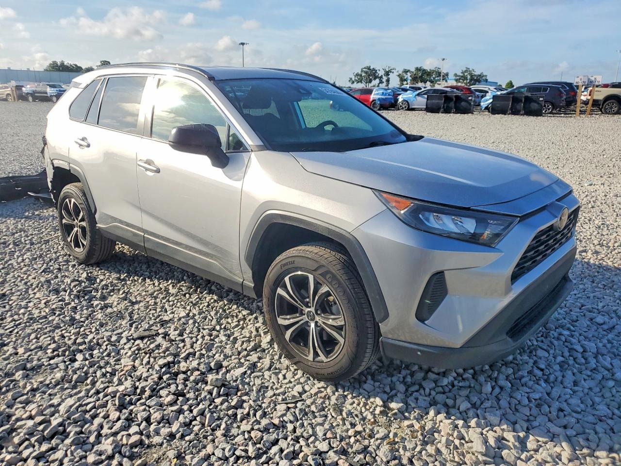 2021 Toyota Rav4 Le - Фото 4