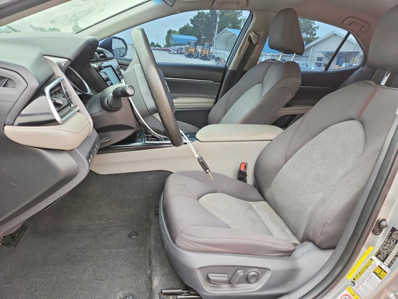 2018 Toyota Camry Le - Фото 7