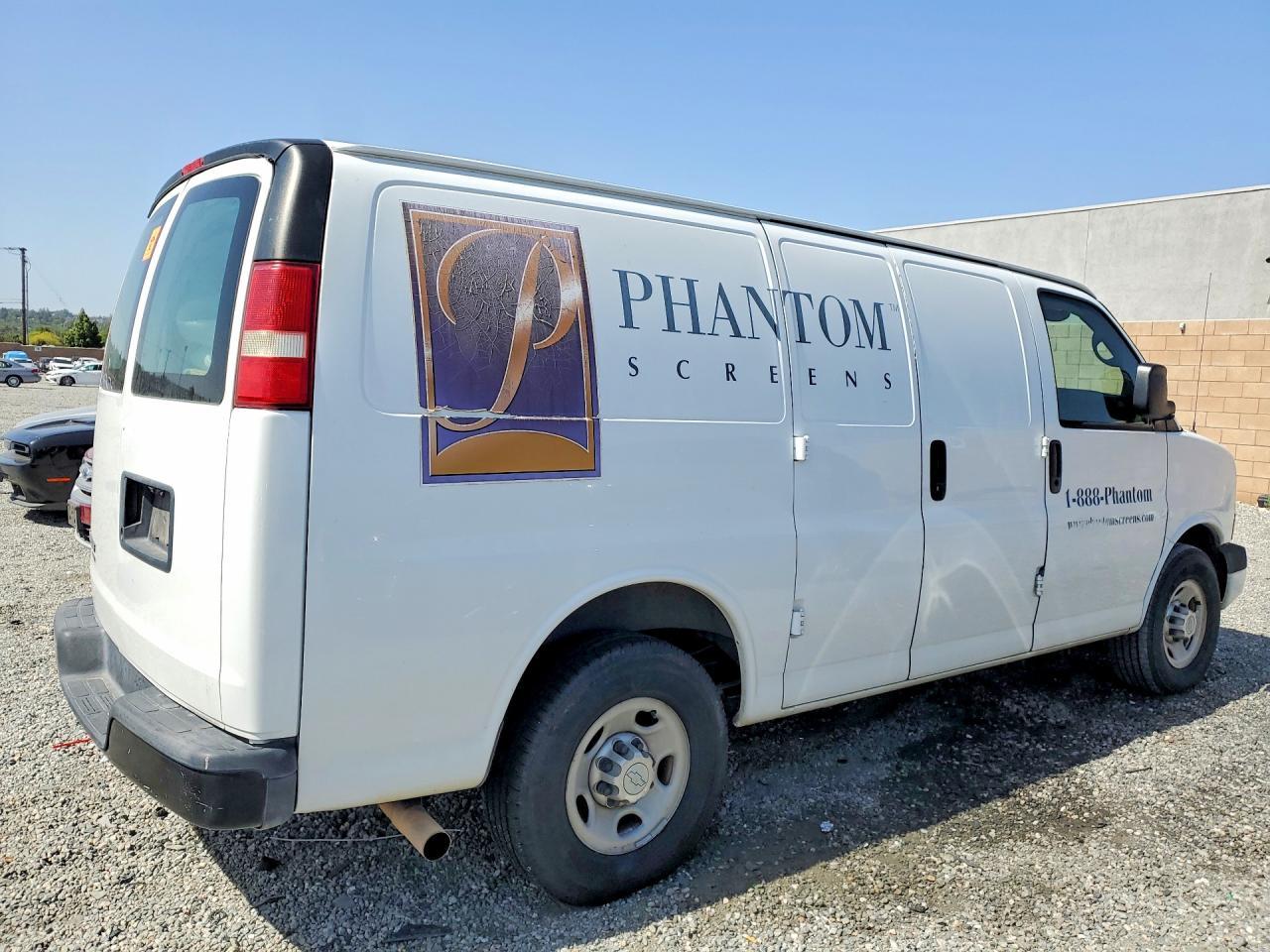 2015 Chevrolet Express 2500 Cargo Delivery Van - Фото 3