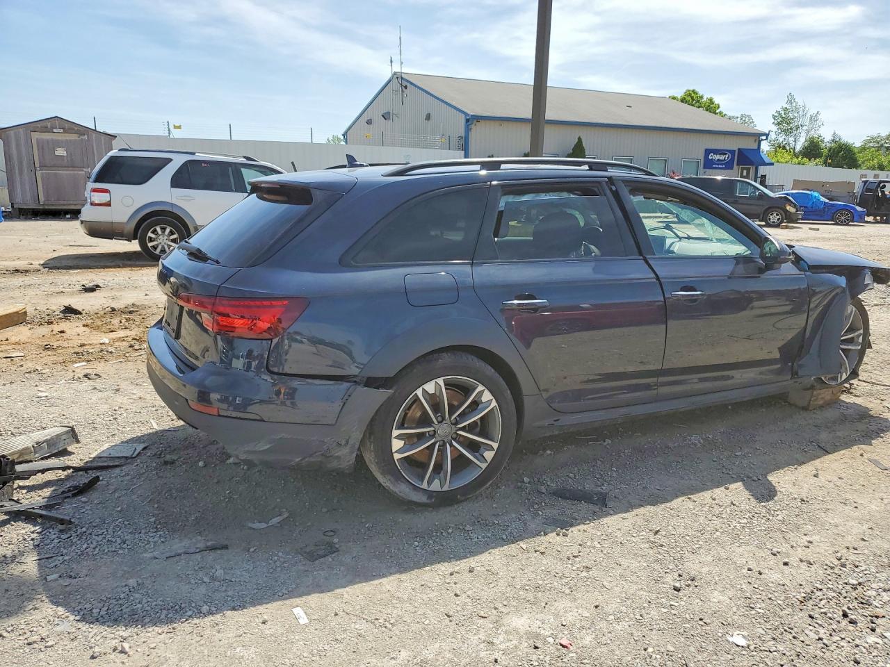 2018 Audi A4 Allroad Premium Plus - Фото 3