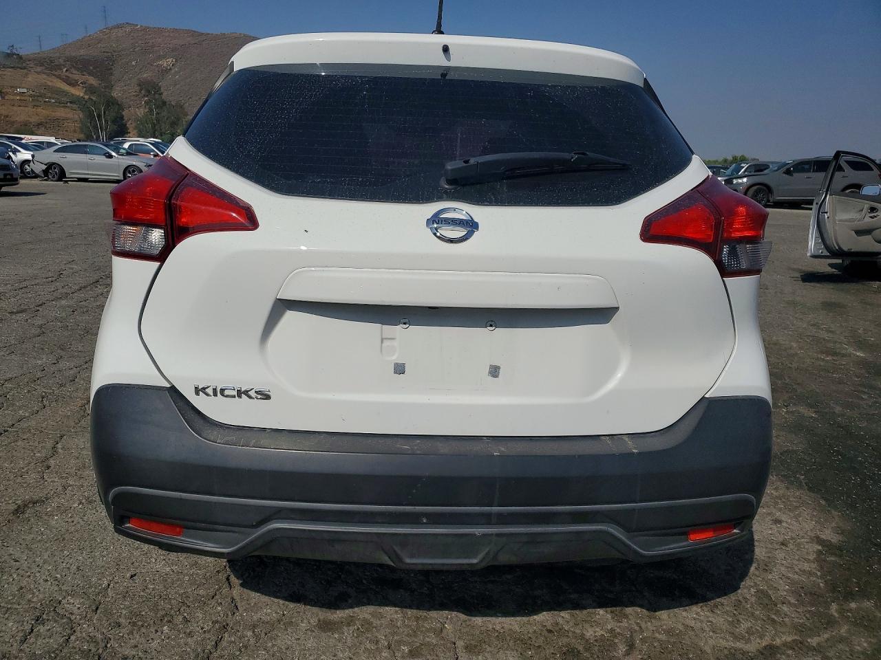 2019 Nissan Kicks S - Фото 6
