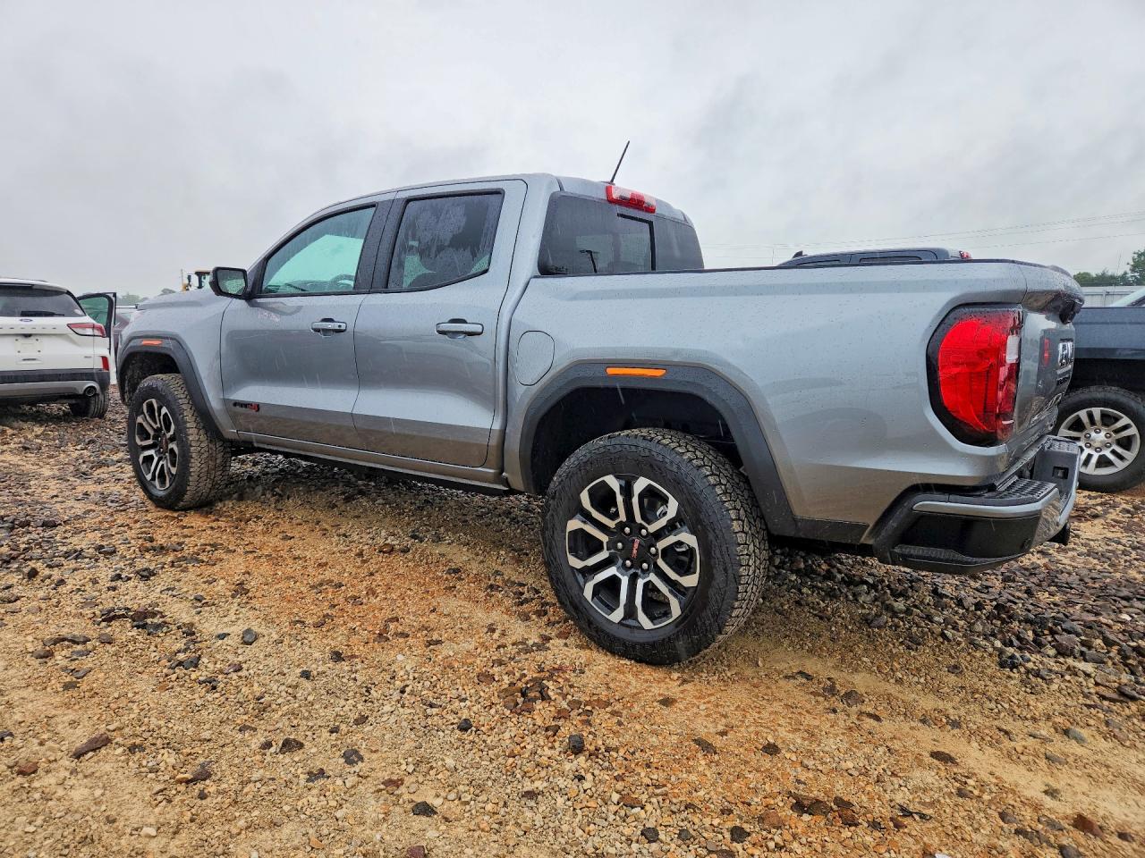 2026 GMC Canyon At4 - Фото 2